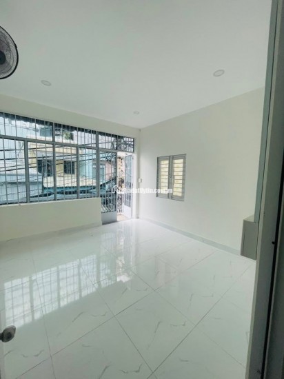 HXH Lê Văn Sỹ 40m2 - nhỉnh 4 tỷ